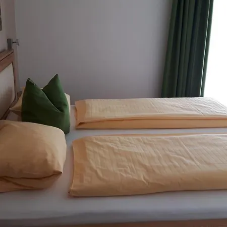 Aparthotel Alpen Zell Am
