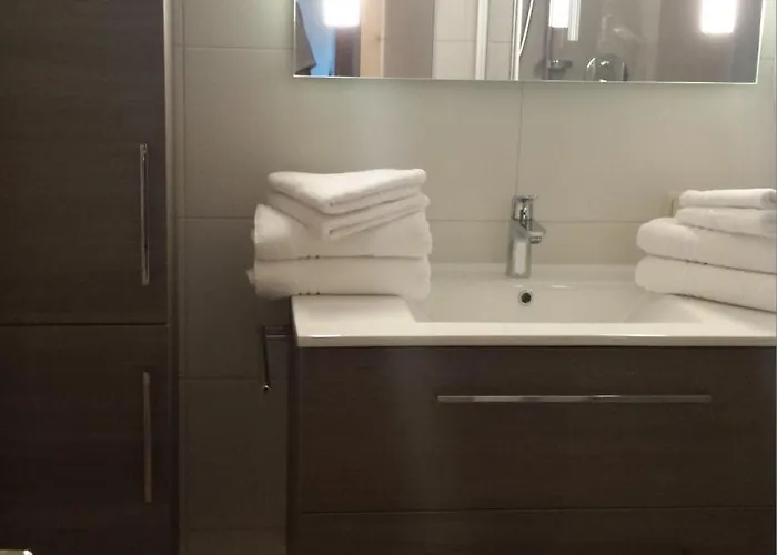 Hotel apartamentowy Alpen Zell Am *